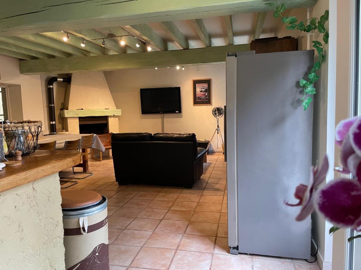 Ferme Gite Equestre En Charente Confolens Buitenkant foto